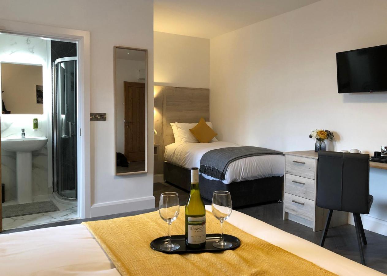 Mcnaughton Guestrooms แบลลีมีนา ห้อง รูปภาพ